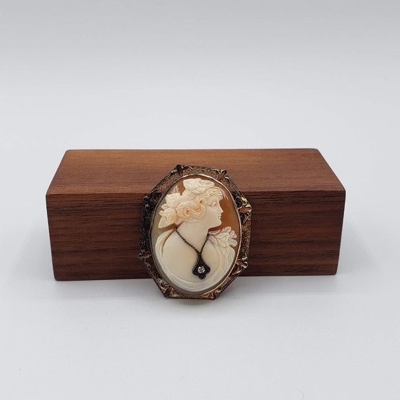 Vintage 1950's Victorian Lady Cameo Pin/Brooch Pendant - Picture 9 of 16